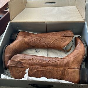 old gringo books that have been worn a few times